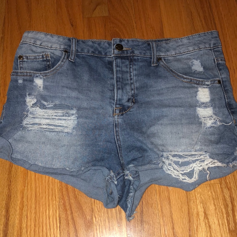High waisted ripped jean shorts